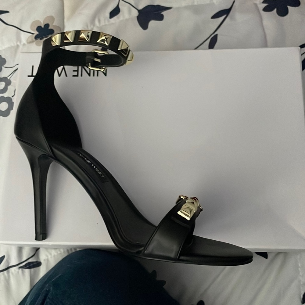 Nine West black heels